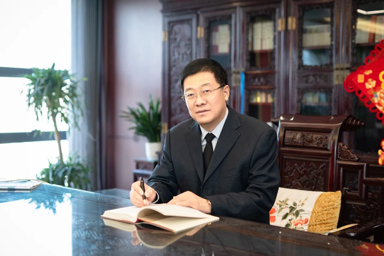 乘势而上，策马扬鞭启新程！苍龙集团董事长王炳静2026年新春贺词